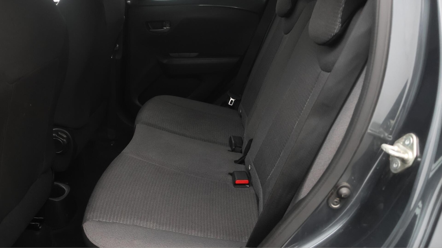 Used Toyota AYGO 2021 for sale - 76431991: Photo 17