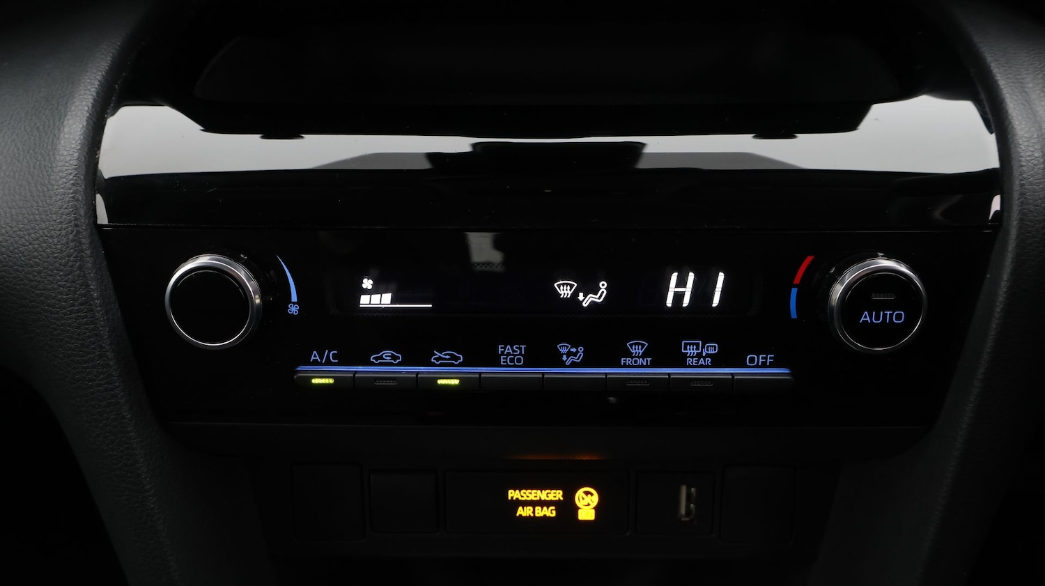 Used Toyota Yaris Cross 2023 for sale - 77631155: Photo 12