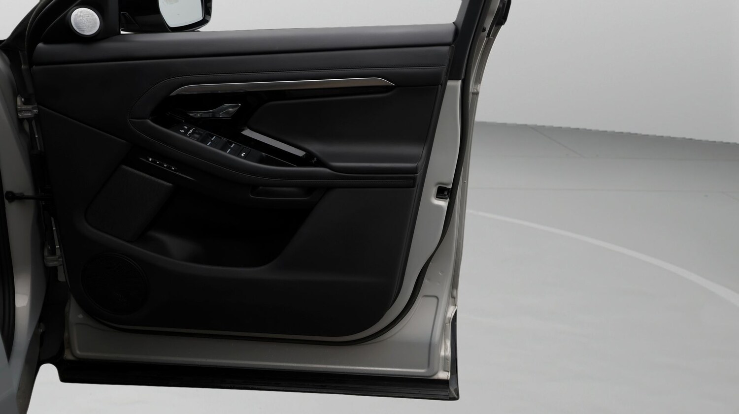 Used Land Rover Range Rover Evoque 2023 for sale - 77465534: Photo 15