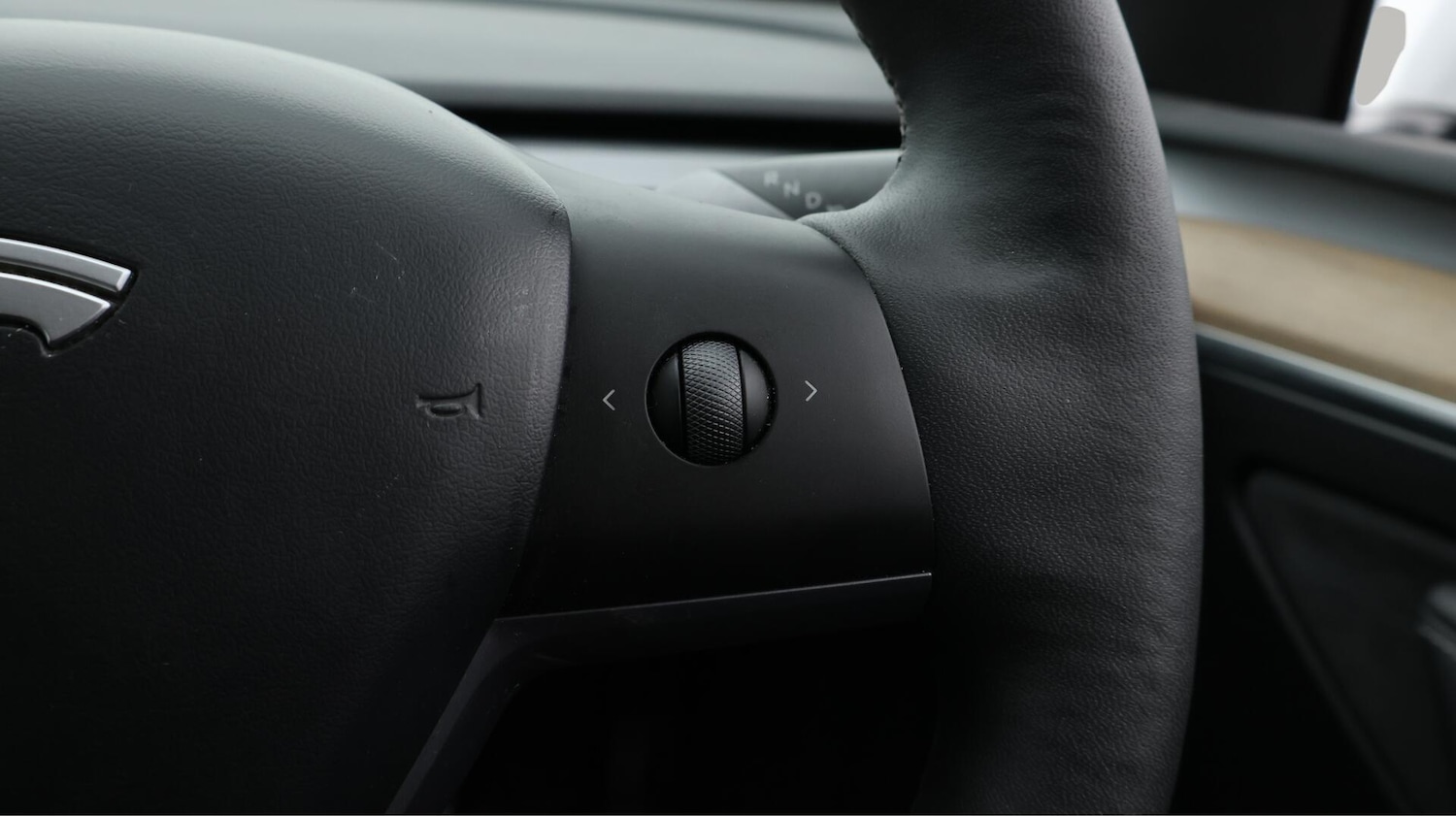 Used Tesla Model Y 2023 for sale - 76306343: Photo 26