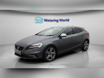 Used Volvo V40 2019 for sale - 75448540: Photo