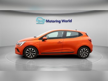 Used Renault Clio 2021 for sale - 77781497: Photo