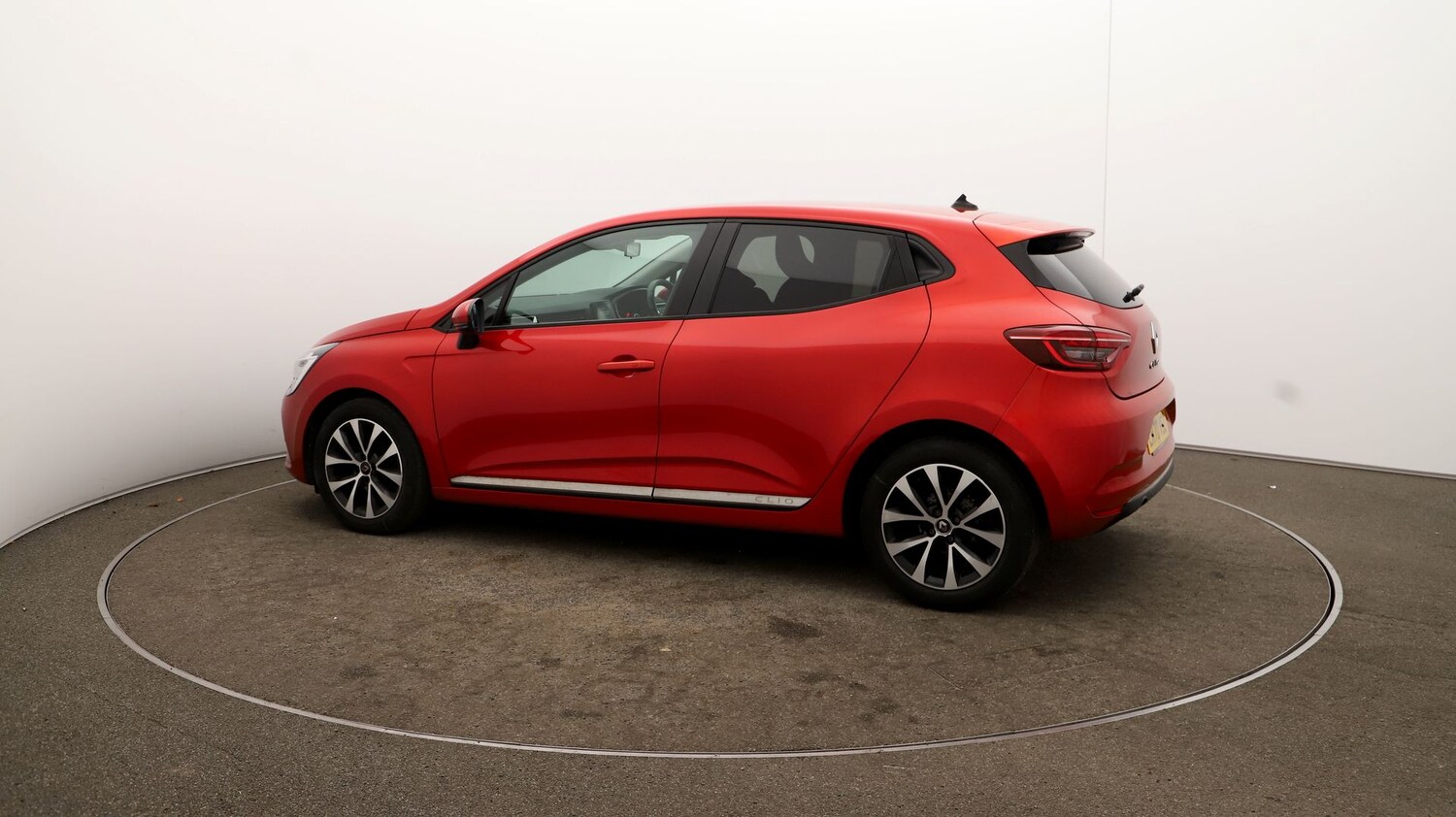 Used Renault Clio for sale - 76809656: Photo 39