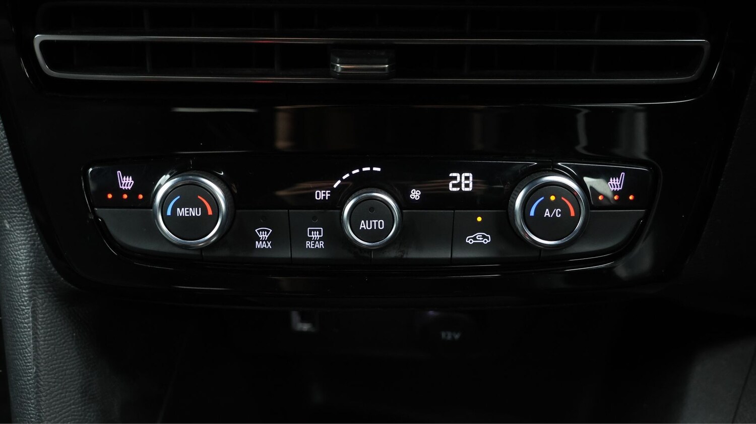 Used Vauxhall Mokka 2022 for sale - 77363849: Photo 12