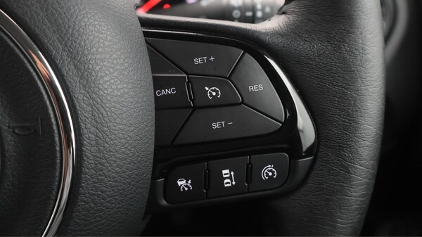 Used Jeep Renegade 2022 for sale - 76240123: Photo 24