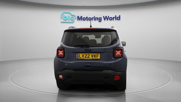 Used Jeep Renegade 2022 for sale - 76240123: Photo 7