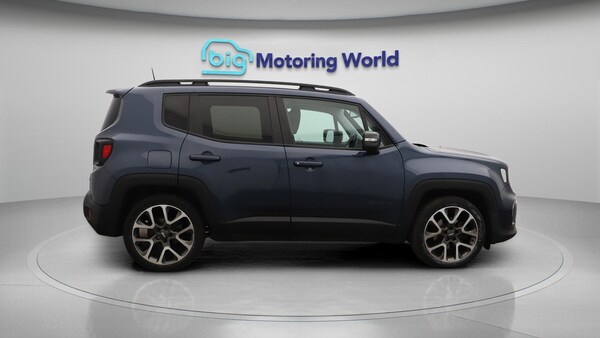 Used Jeep Renegade 2022 for sale - 76240123: Photo 9