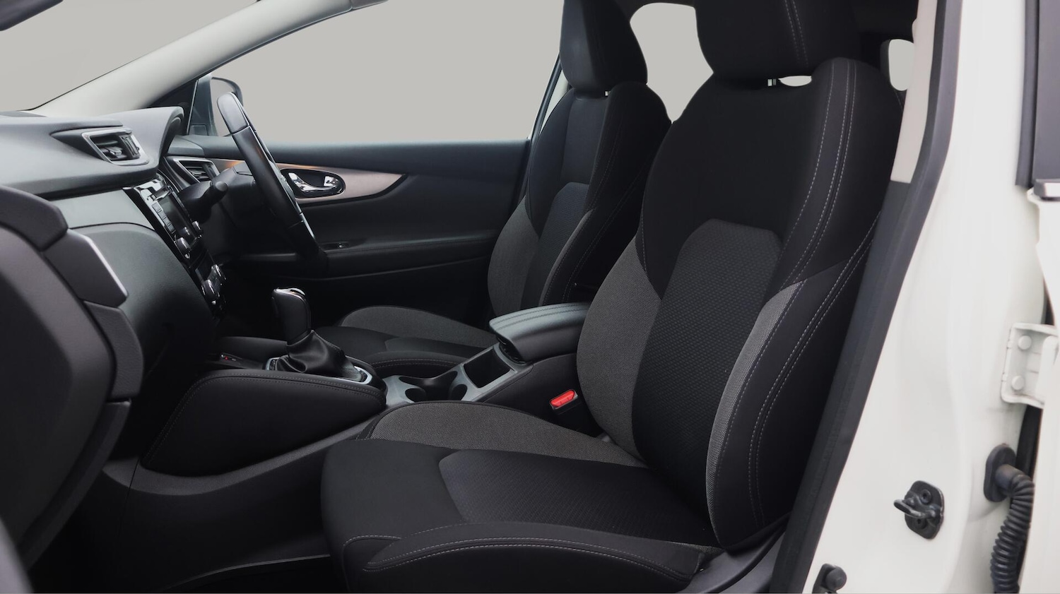 Used Nissan Qashqai 2018 for sale - 76538438: Photo 15