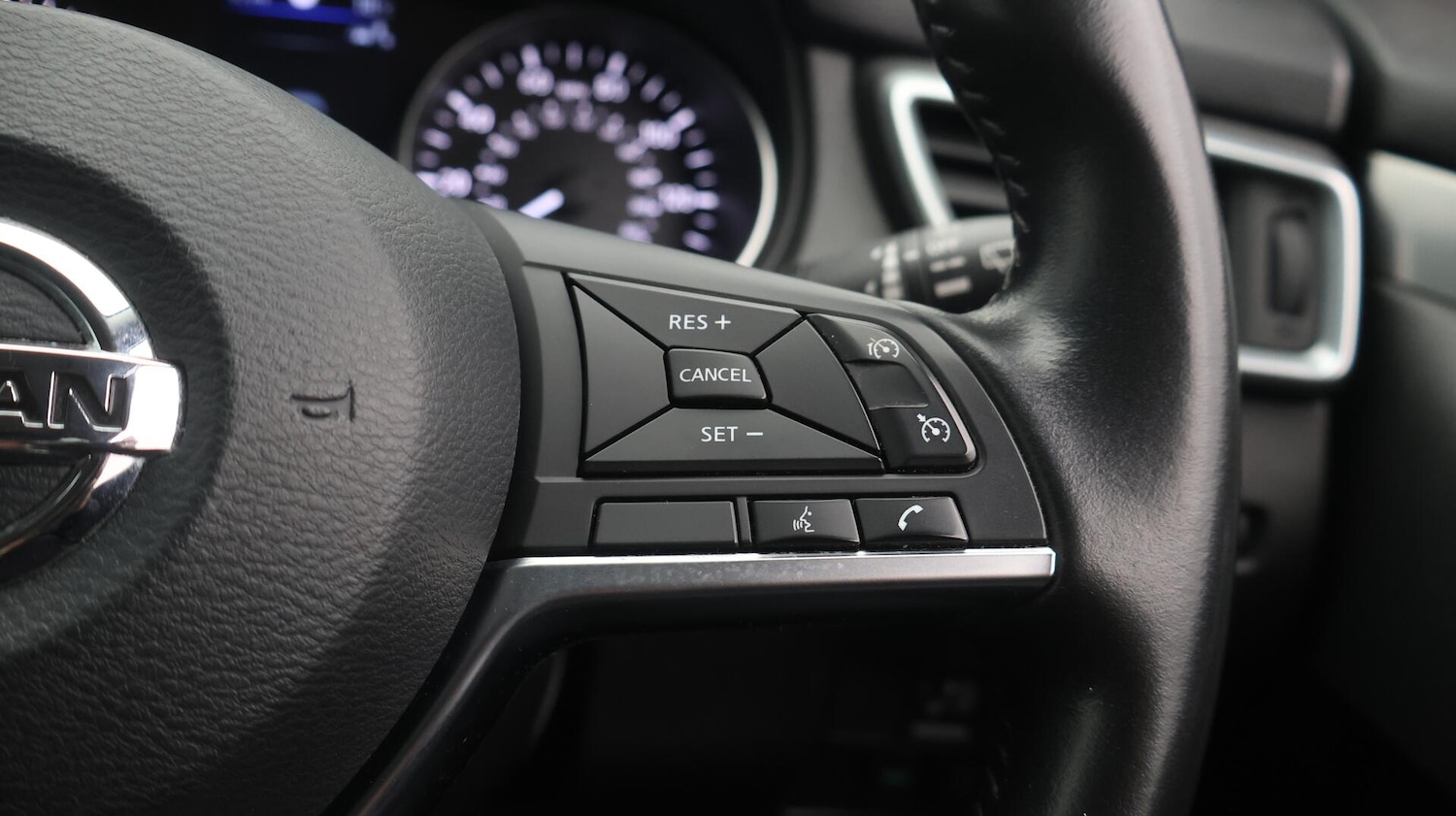 Used Nissan Qashqai 2018 for sale - 76538438: Photo 24