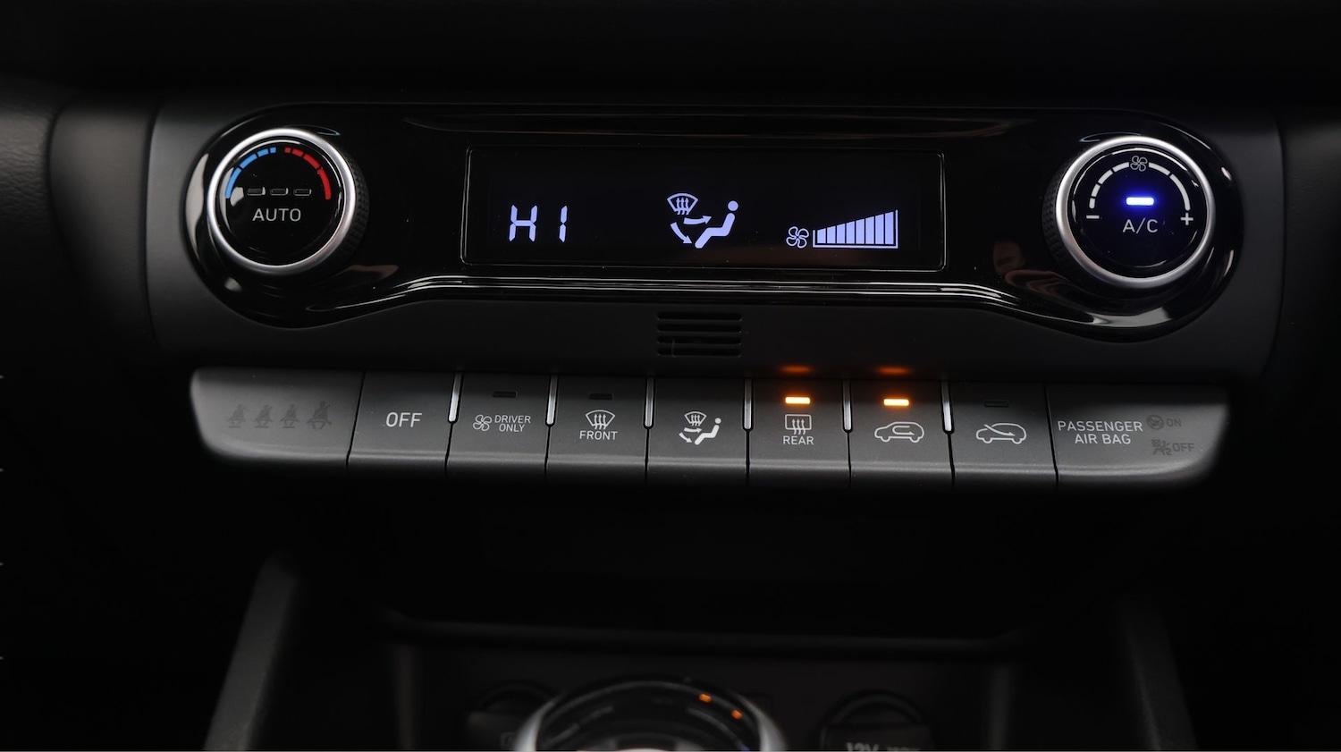 Used Hyundai KONA 2023 for sale - 78070671: Photo 12