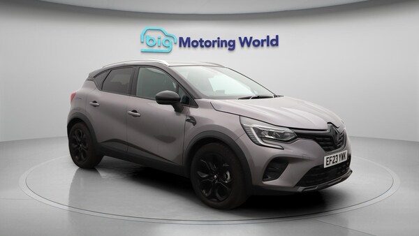 Used Renault Captur 2023 for sale - 75635496: Photo 2