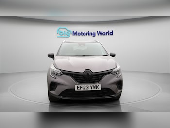 Used Renault Captur 2023 for sale - 75635496: Photo