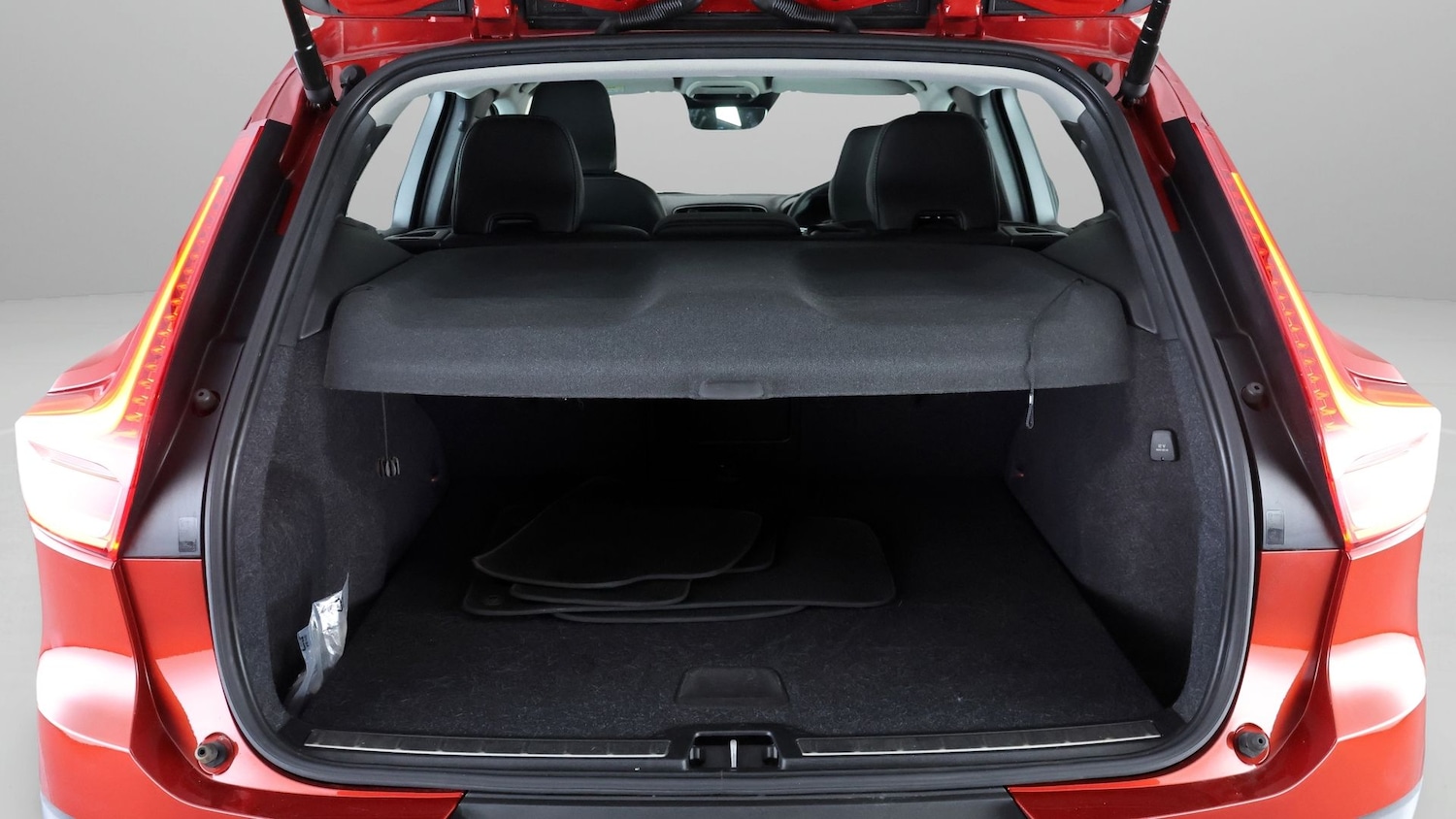 Used Volvo XC40 2022 for sale - 78025206: Photo 16