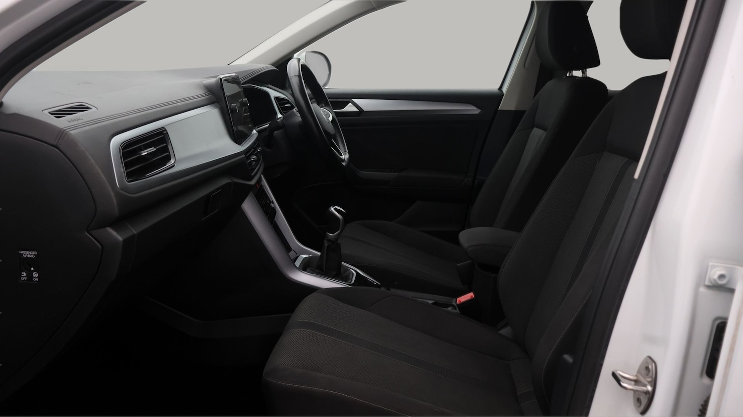 Used Volkswagen T-Roc for sale - 77482610: Photo 14