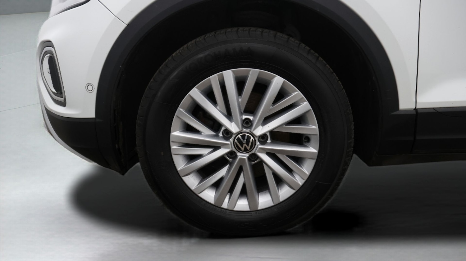 Used Volkswagen T-Roc for sale - 77482610: Photo 18