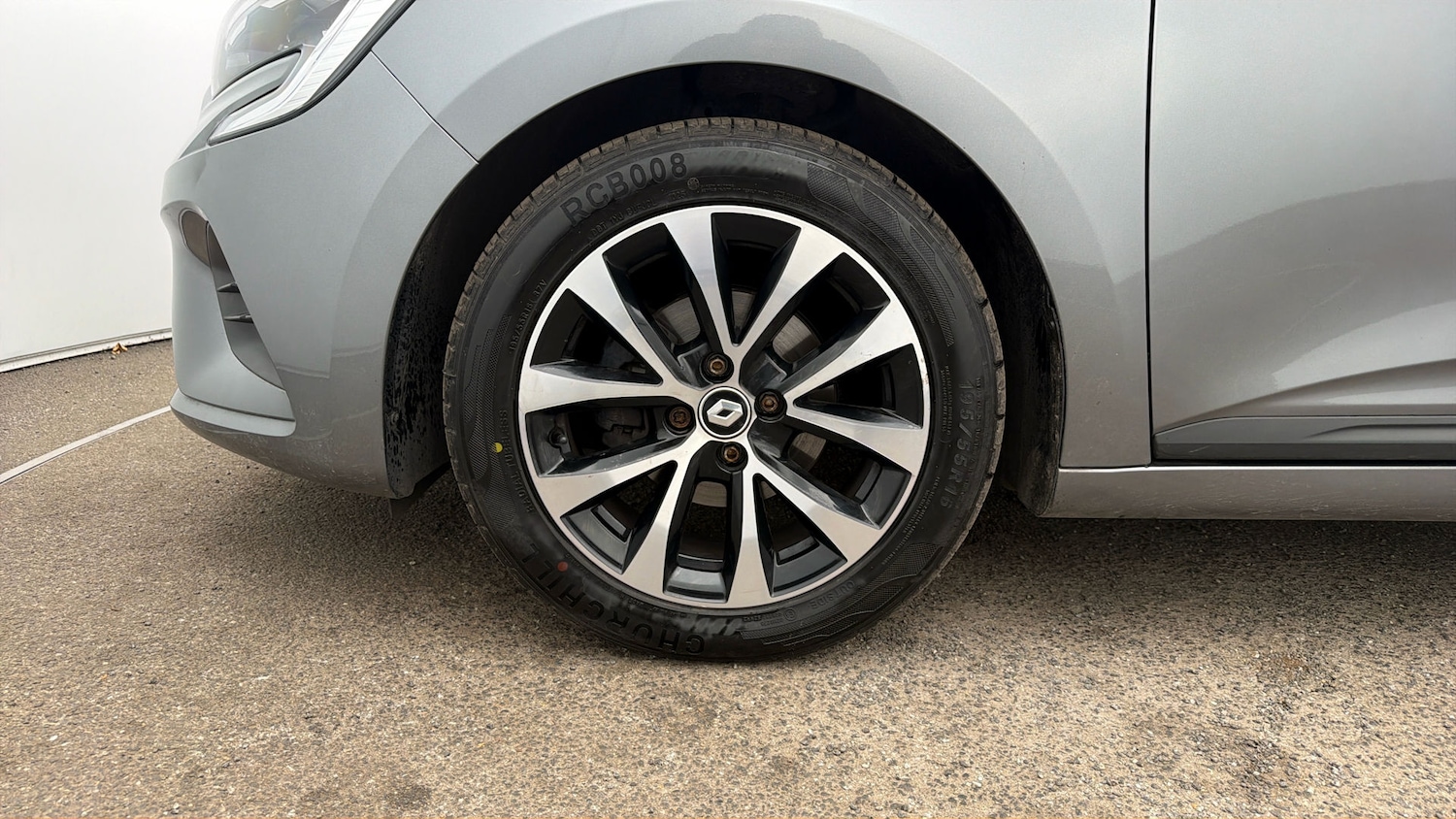 Used Renault Clio 2023 for sale - 77973845: Photo 17