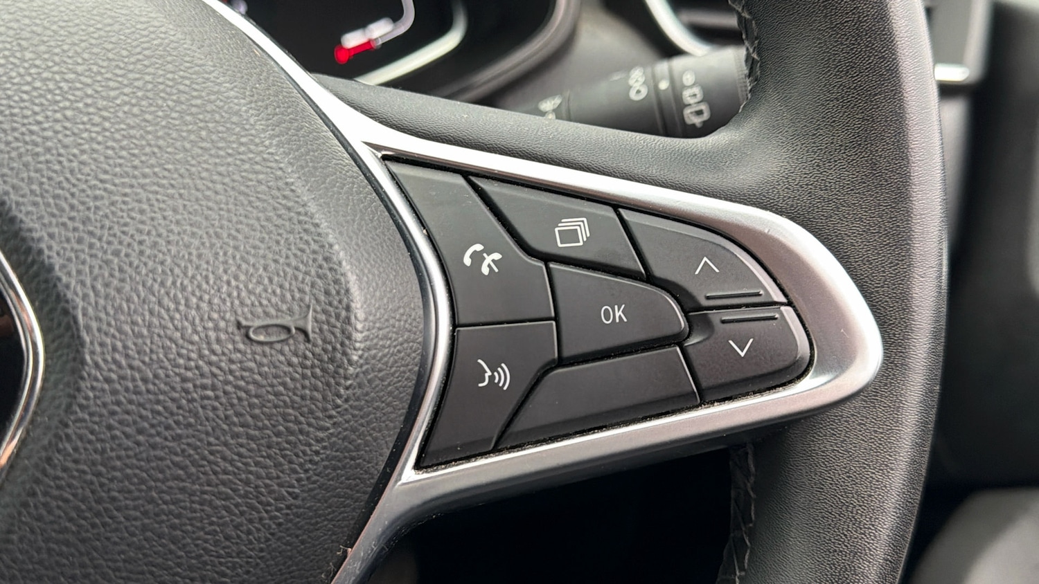 Used Renault Clio 2023 for sale - 77973845: Photo 24