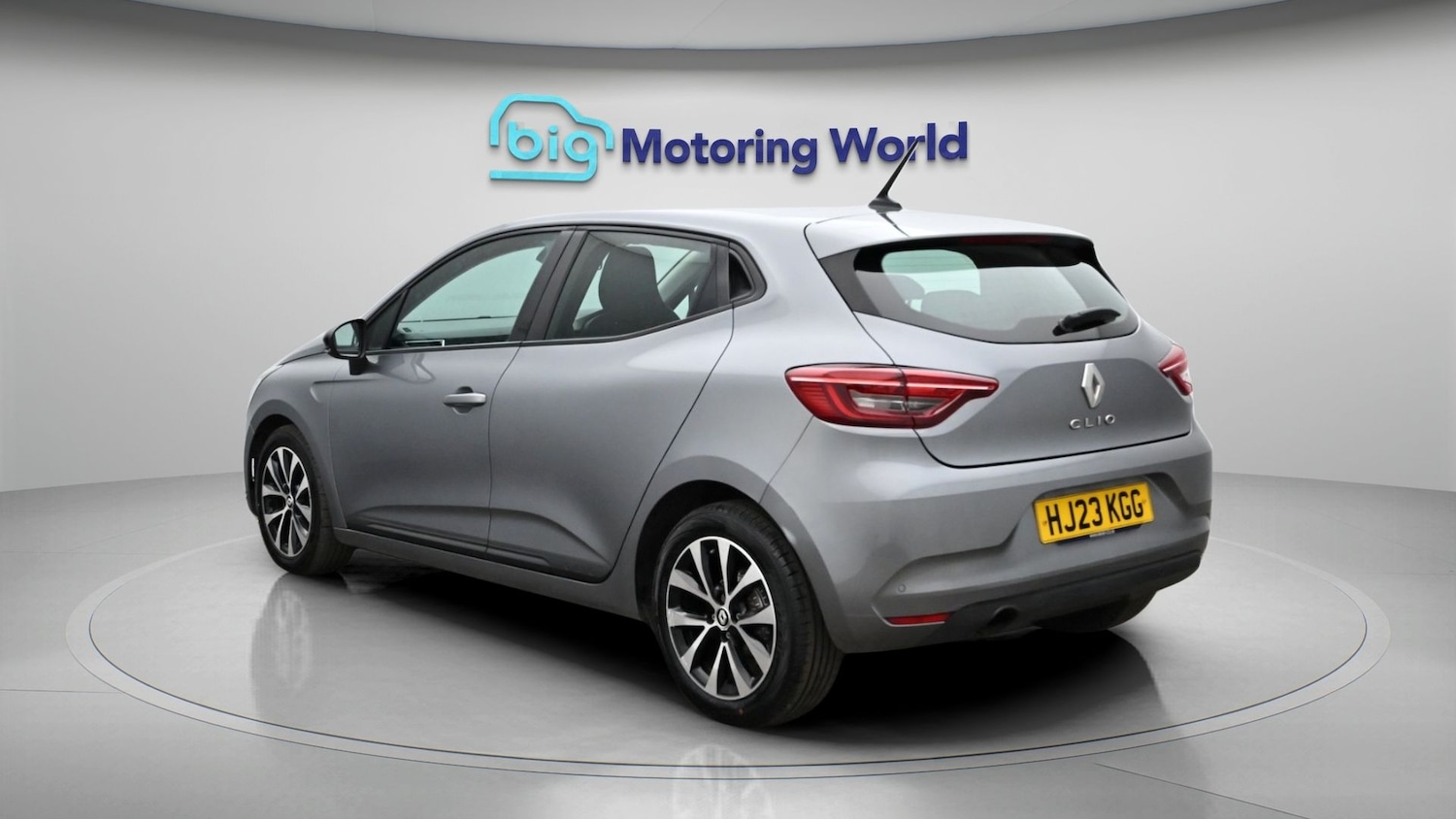 Used Renault Clio 2023 for sale - 77973845: Photo 5