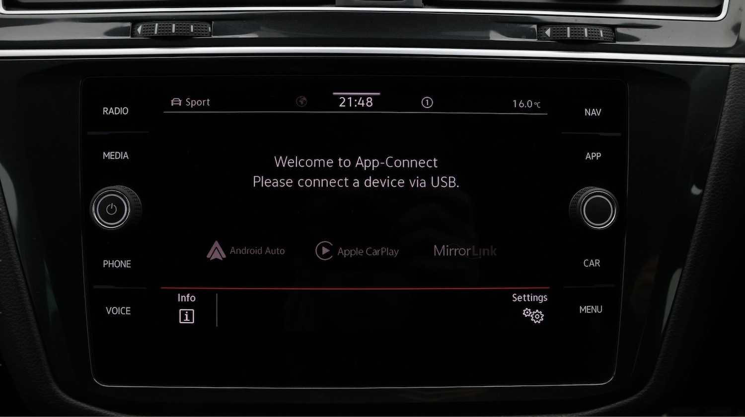 Used Volkswagen Tiguan 2020 for sale - 77367135: Photo 25