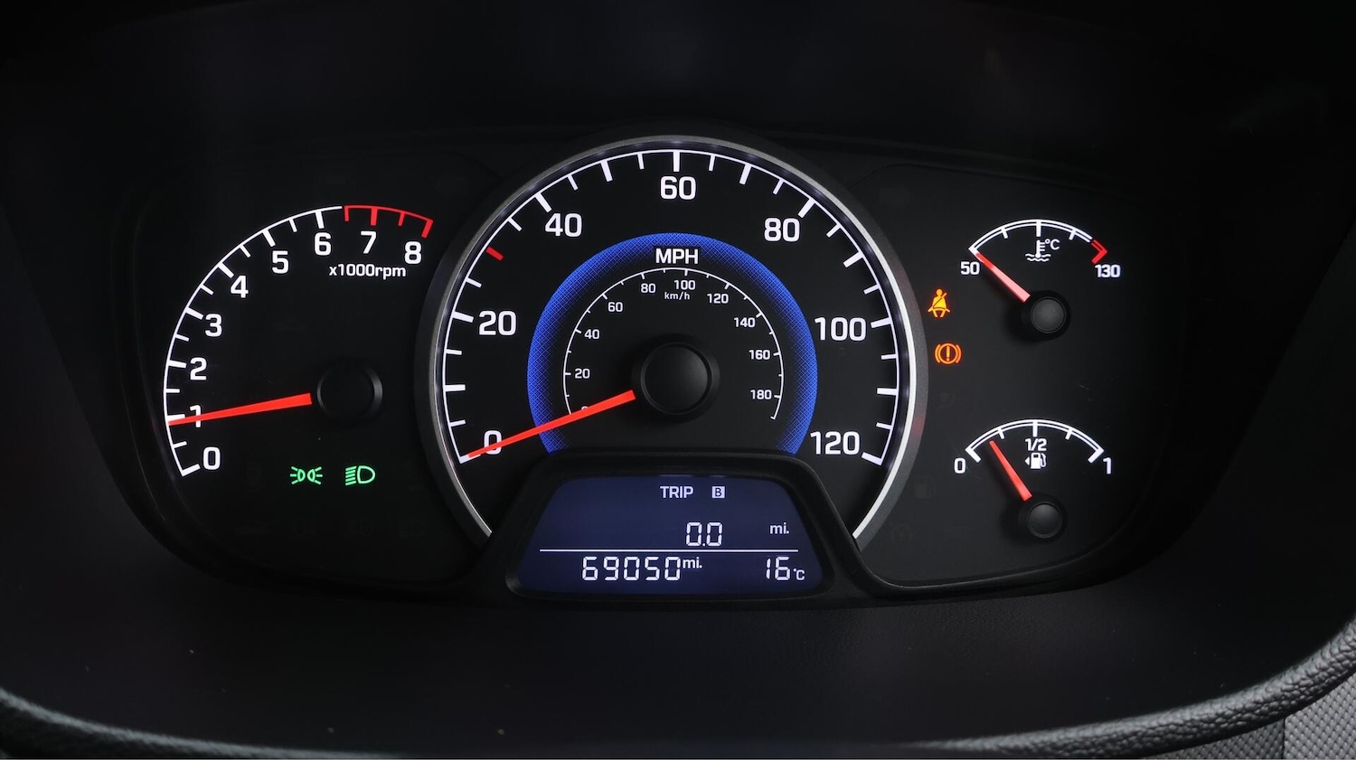 Used Hyundai i10 2019 for sale - 76499623: Photo 11