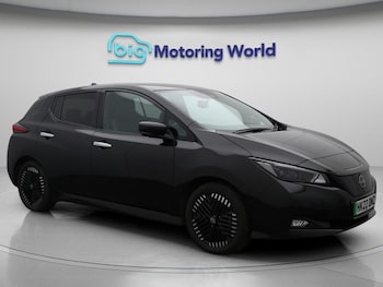(22) - 39kWh Tekna Hatchback 5dr Electric Auto (150 ps)