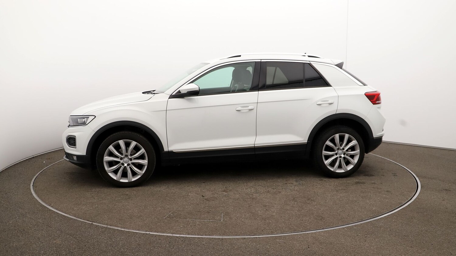 Used Volkswagen T-Roc for sale - 76810007: Photo 57