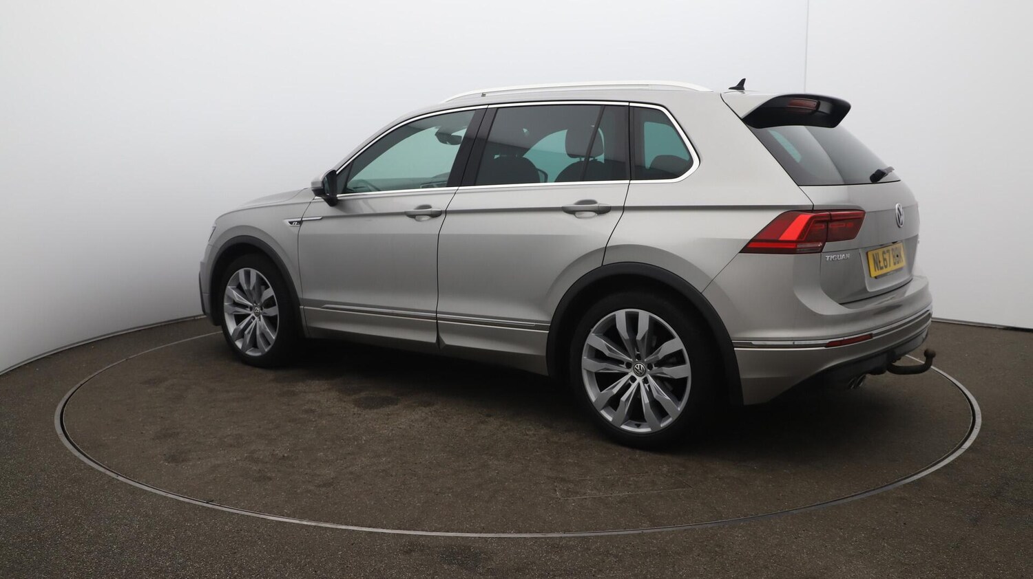 Used Volkswagen Tiguan 2017 for sale - 76012704: Photo 38