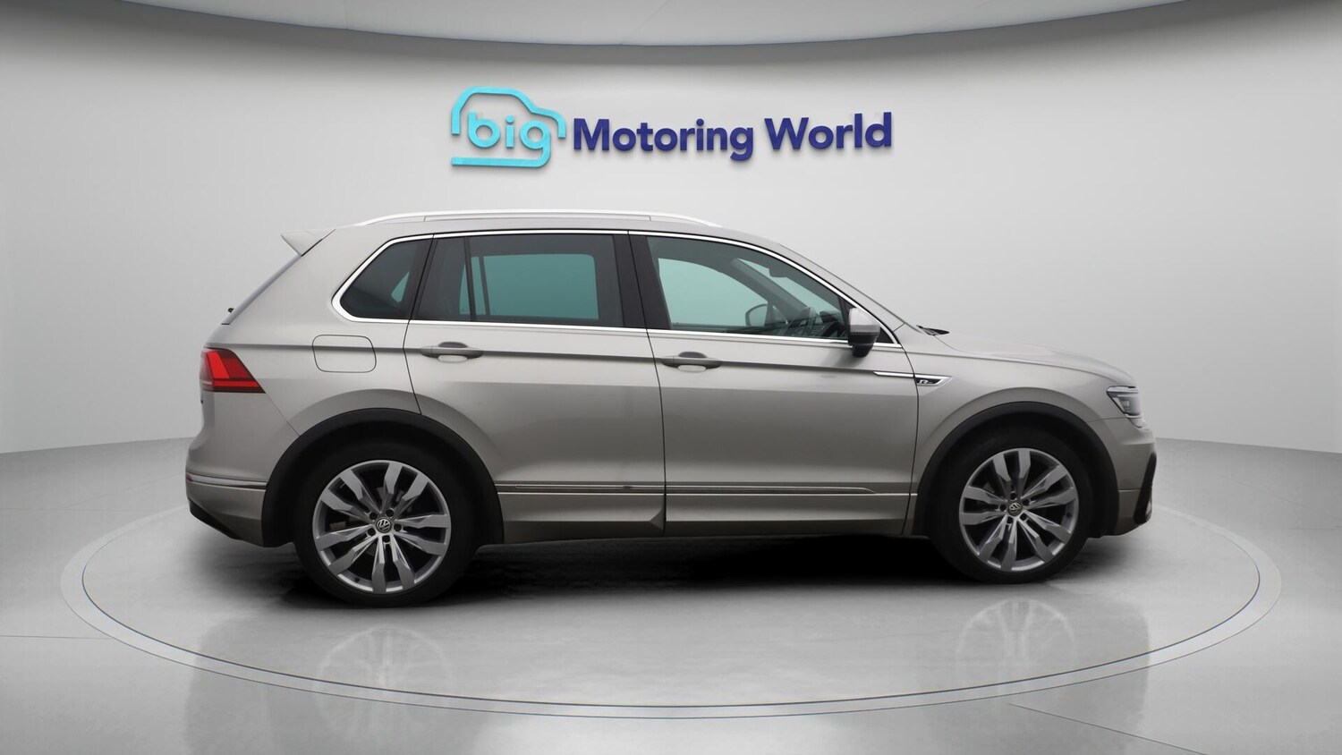 Used Volkswagen Tiguan 2017 for sale - 76012704: Photo 9