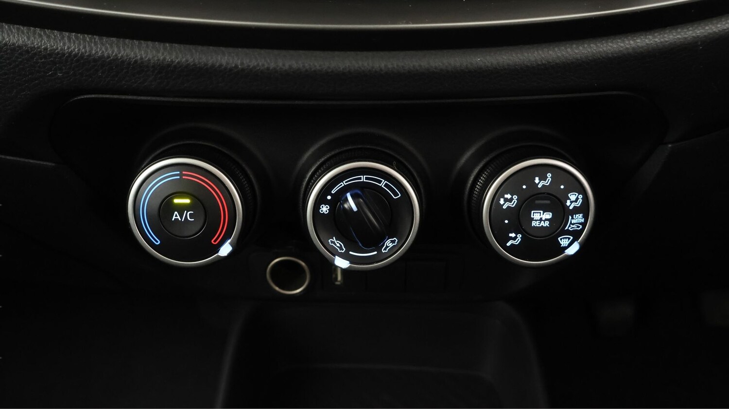 Used Toyota Aygo X 2022 for sale - 77934890: Photo 11