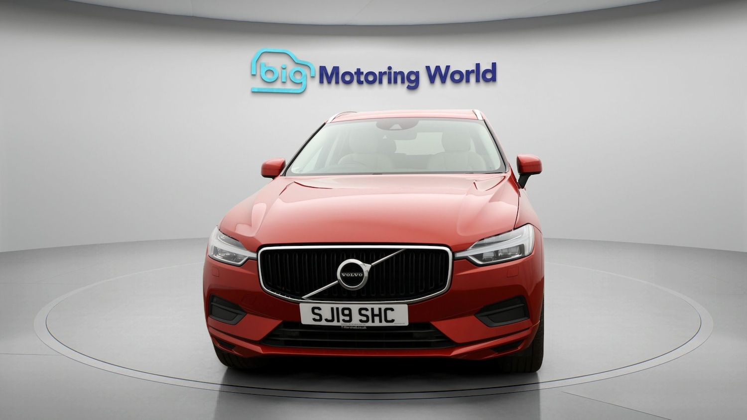 Used Volvo XC60 2019 for sale - 77819490: Photo 2