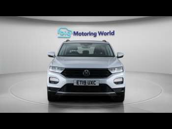 Used Volkswagen T-Roc 2019 for sale - 74969507: Photo