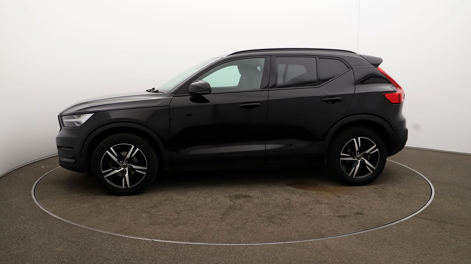 Used Volvo XC40 2021 for sale - 76809933: Photo 57