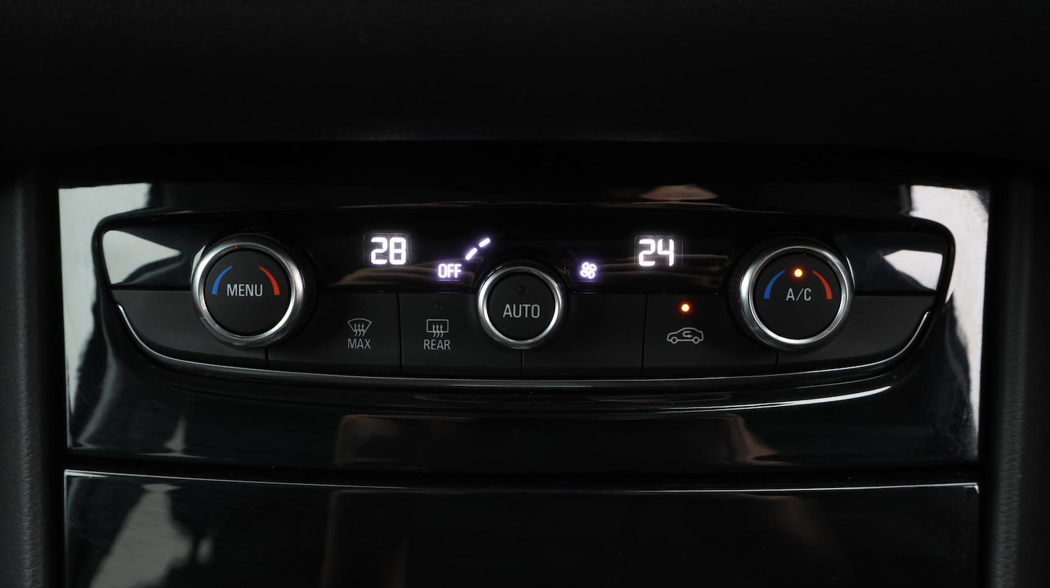 Used Vauxhall Grandland X 2020 for sale - 76645969: Photo 13