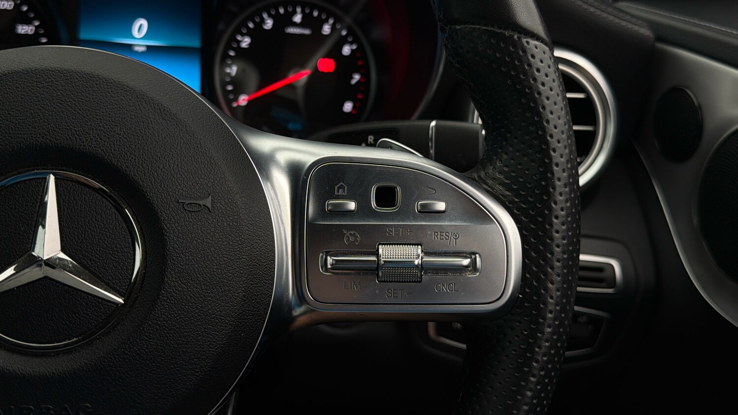 Used Mercedes-Benz C Class 2019 for sale - 78180235: Photo 24