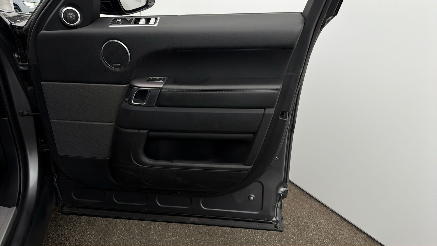 Used Land Rover Range Rover Sport 2018 for sale - 78177295: Photo 14