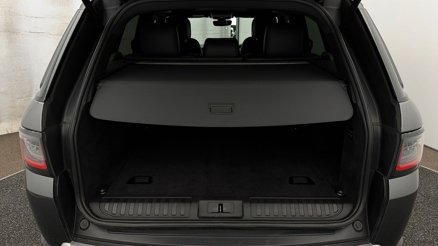 Used Land Rover Range Rover Sport 2018 for sale - 78177295: Photo 16