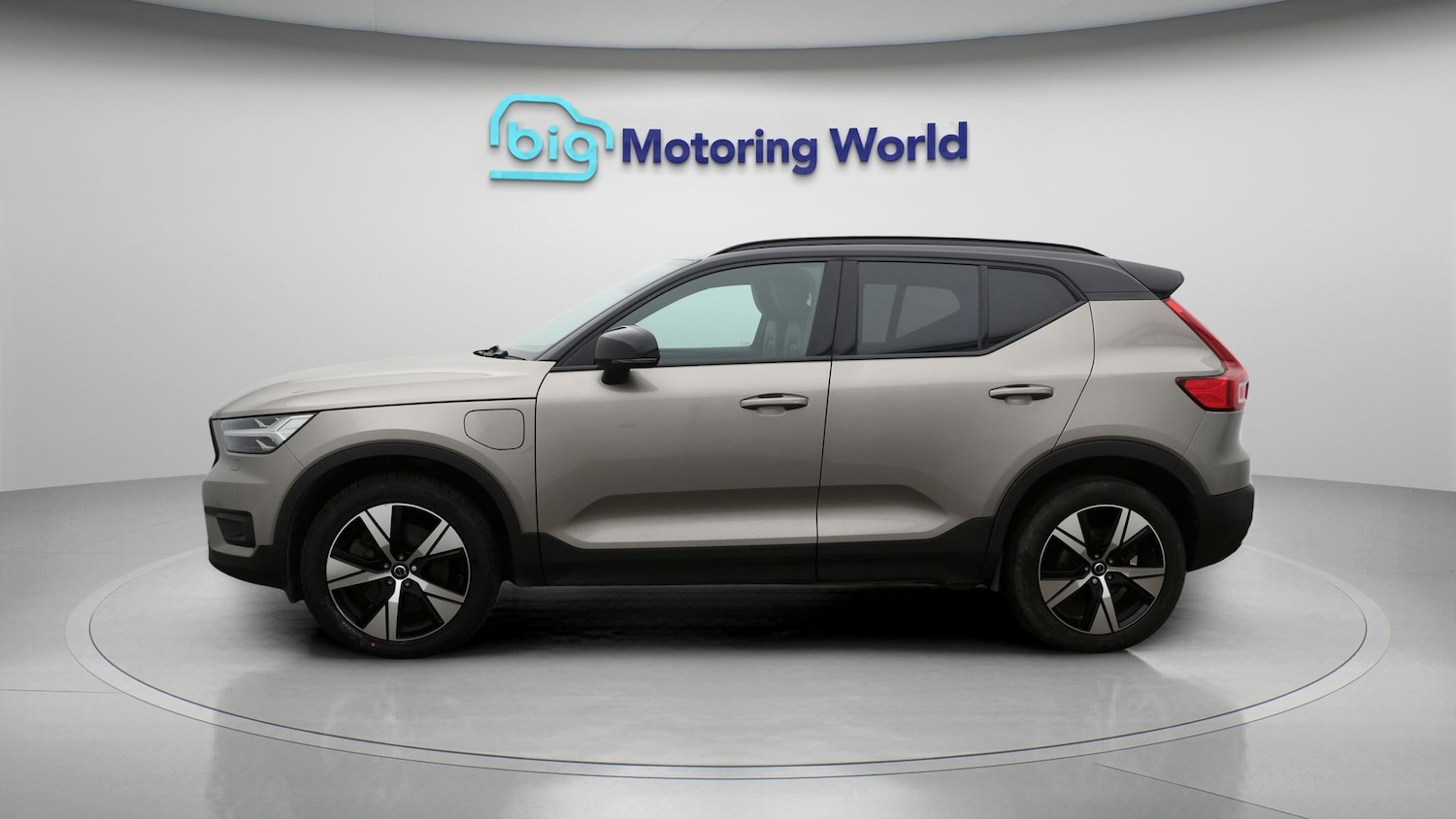 Used Volvo XC40 2022 for sale - 77475694: Photo 4