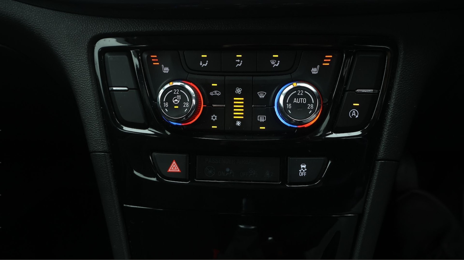 Used Vauxhall Mokka X 2019 for sale - 77778565: Photo 12