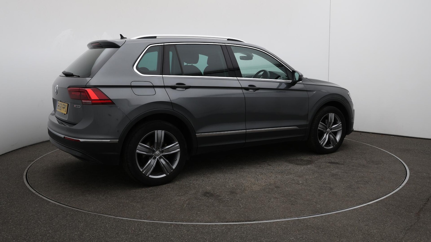 Used Volkswagen Tiguan 2018 for sale - 76122100: Photo 55