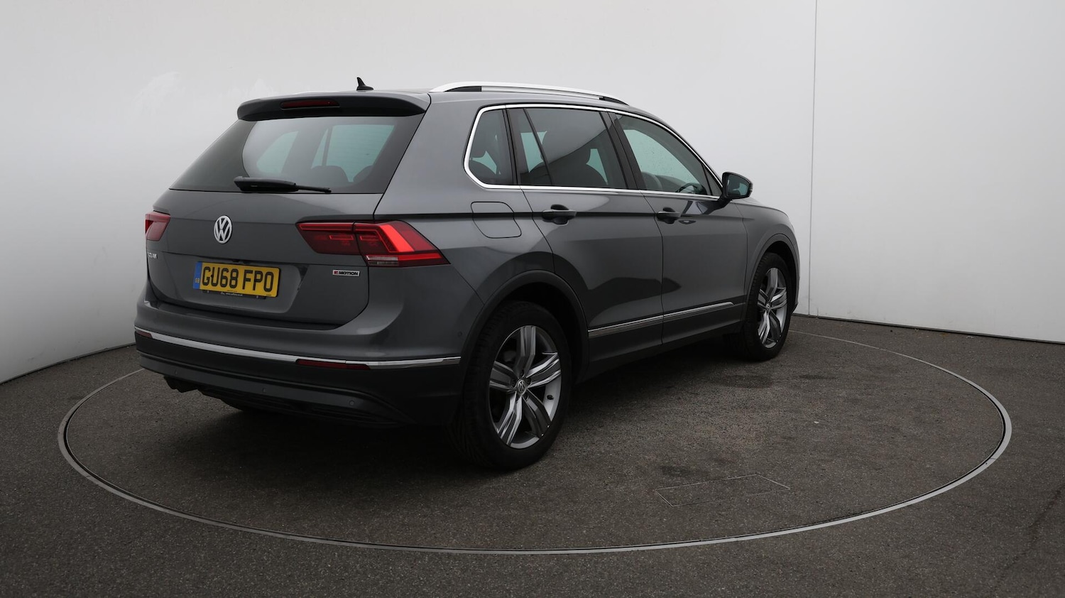 Used Volkswagen Tiguan 2018 for sale - 76122100: Photo 57