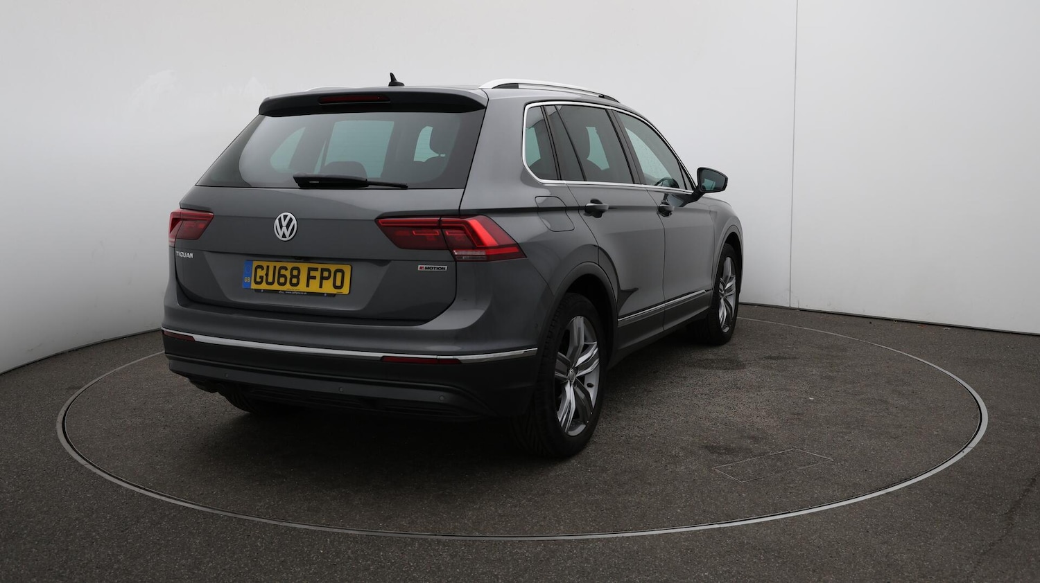 Used Volkswagen Tiguan 2018 for sale - 76122100: Photo 58