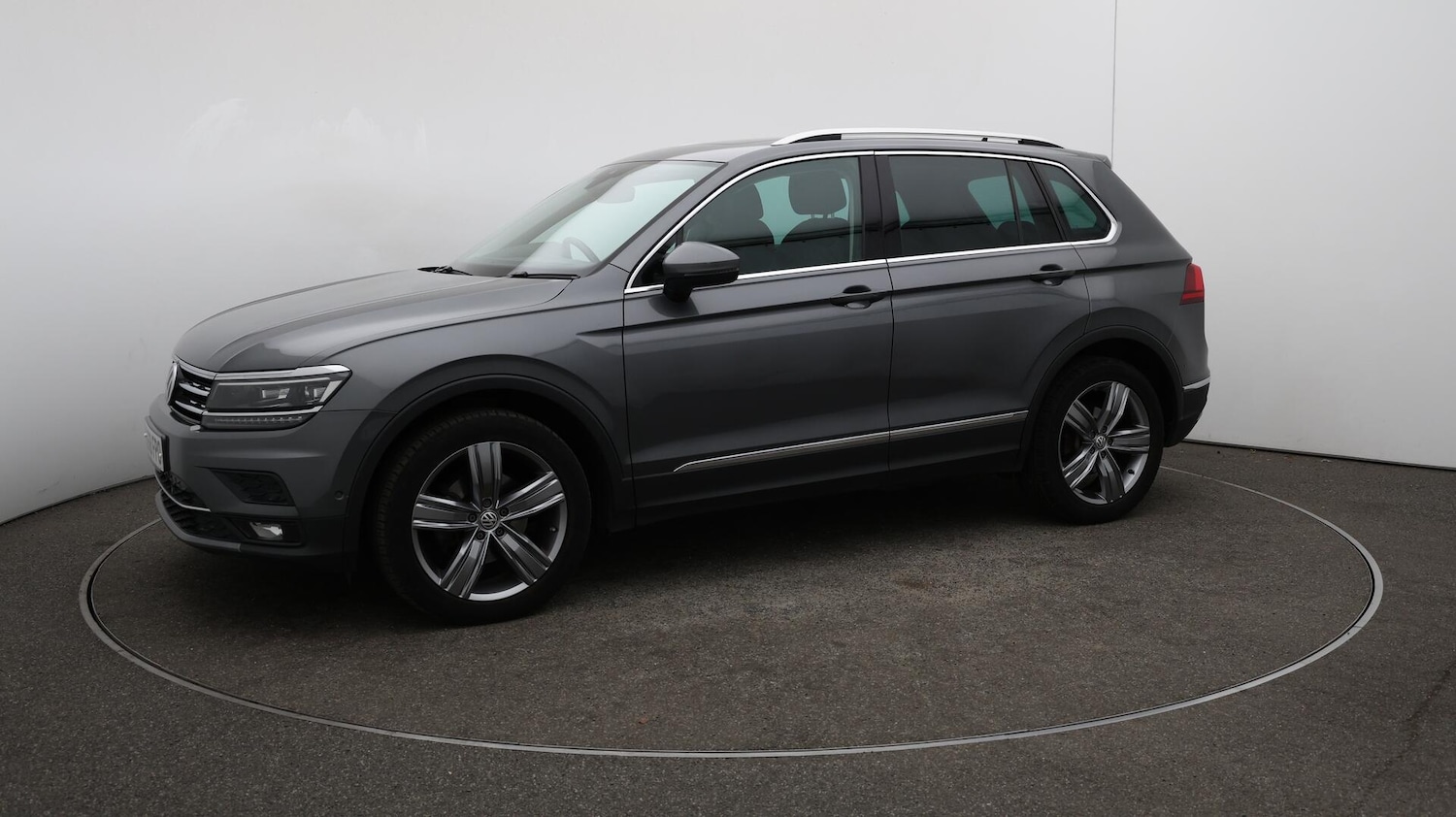 Used Volkswagen Tiguan 2018 for sale - 76122100: Photo 70