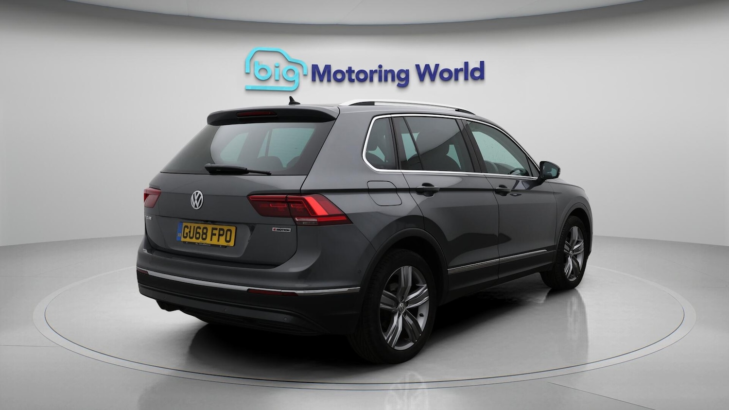 Used Volkswagen Tiguan 2018 for sale - 76122100: Photo 8