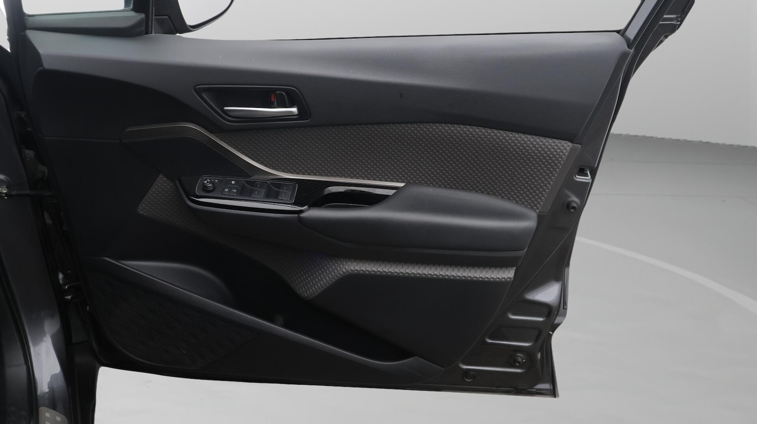 Used Toyota C-HR 2021 for sale - 76607806: Photo 16