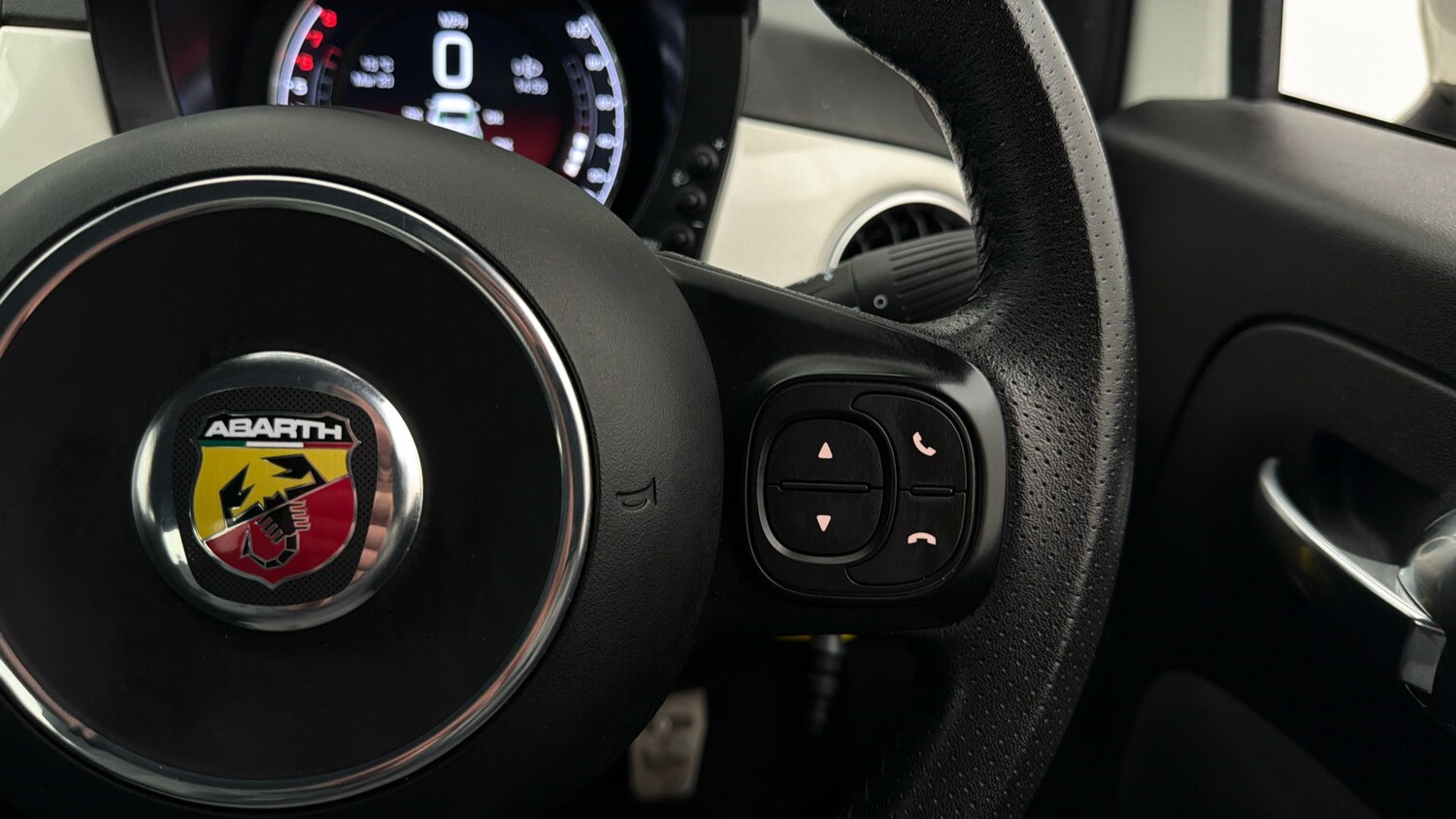 Used Abarth 595 for sale - 77968475: Photo 24