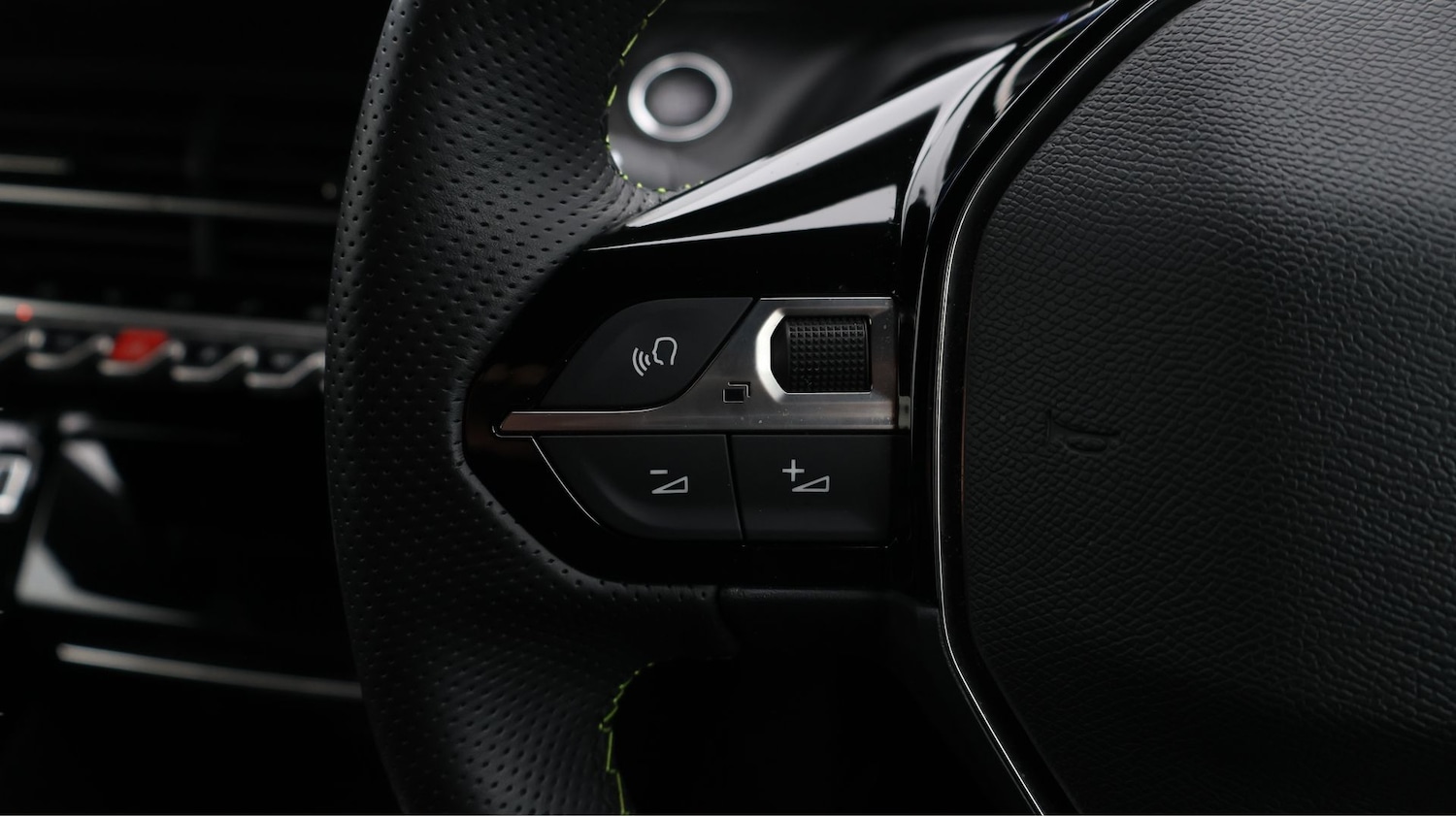 Used Peugeot 2008 2022 for sale - 77225628: Photo 22