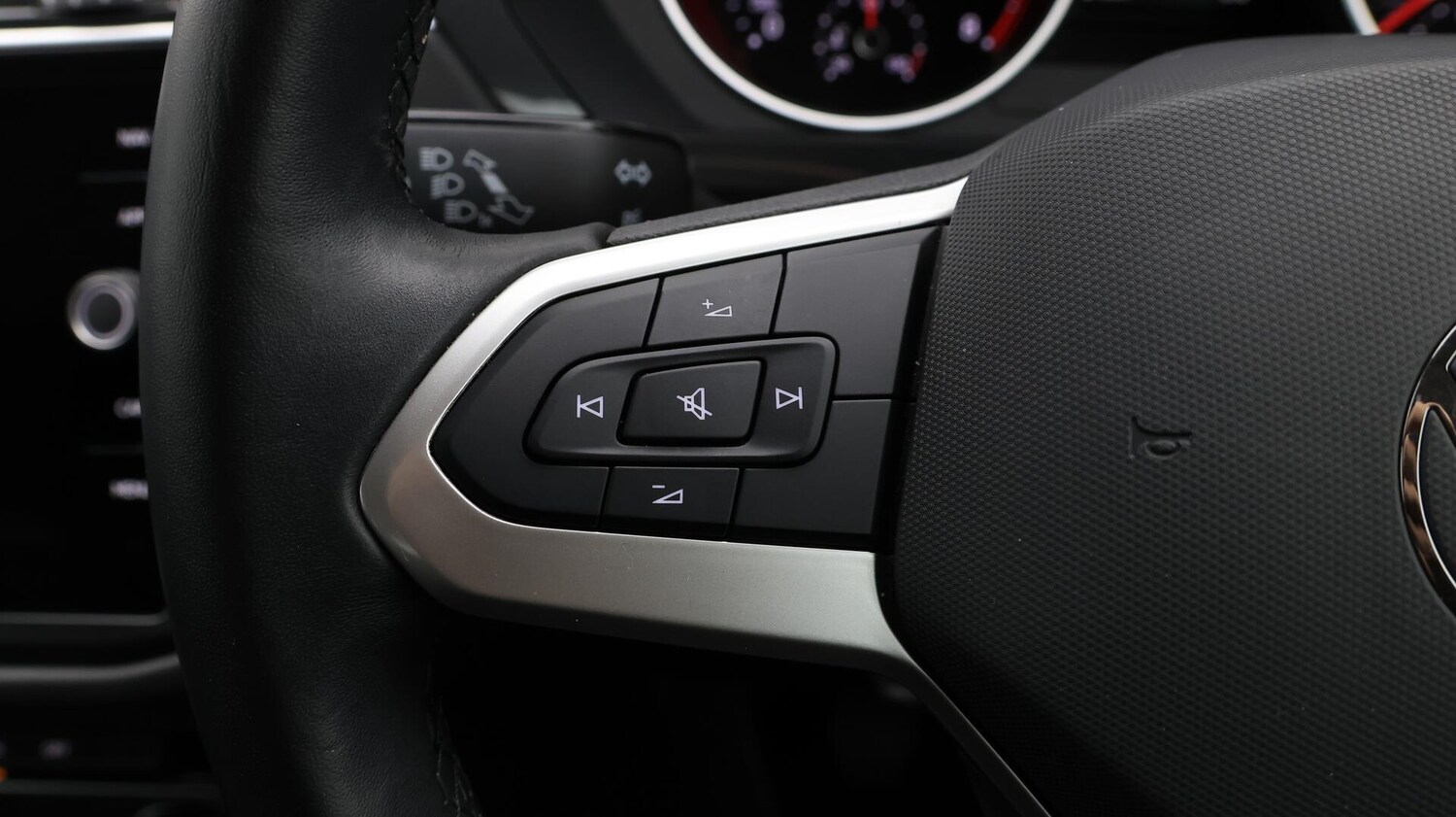 Used Volkswagen Tiguan 2021 for sale - 76380982: Photo 23