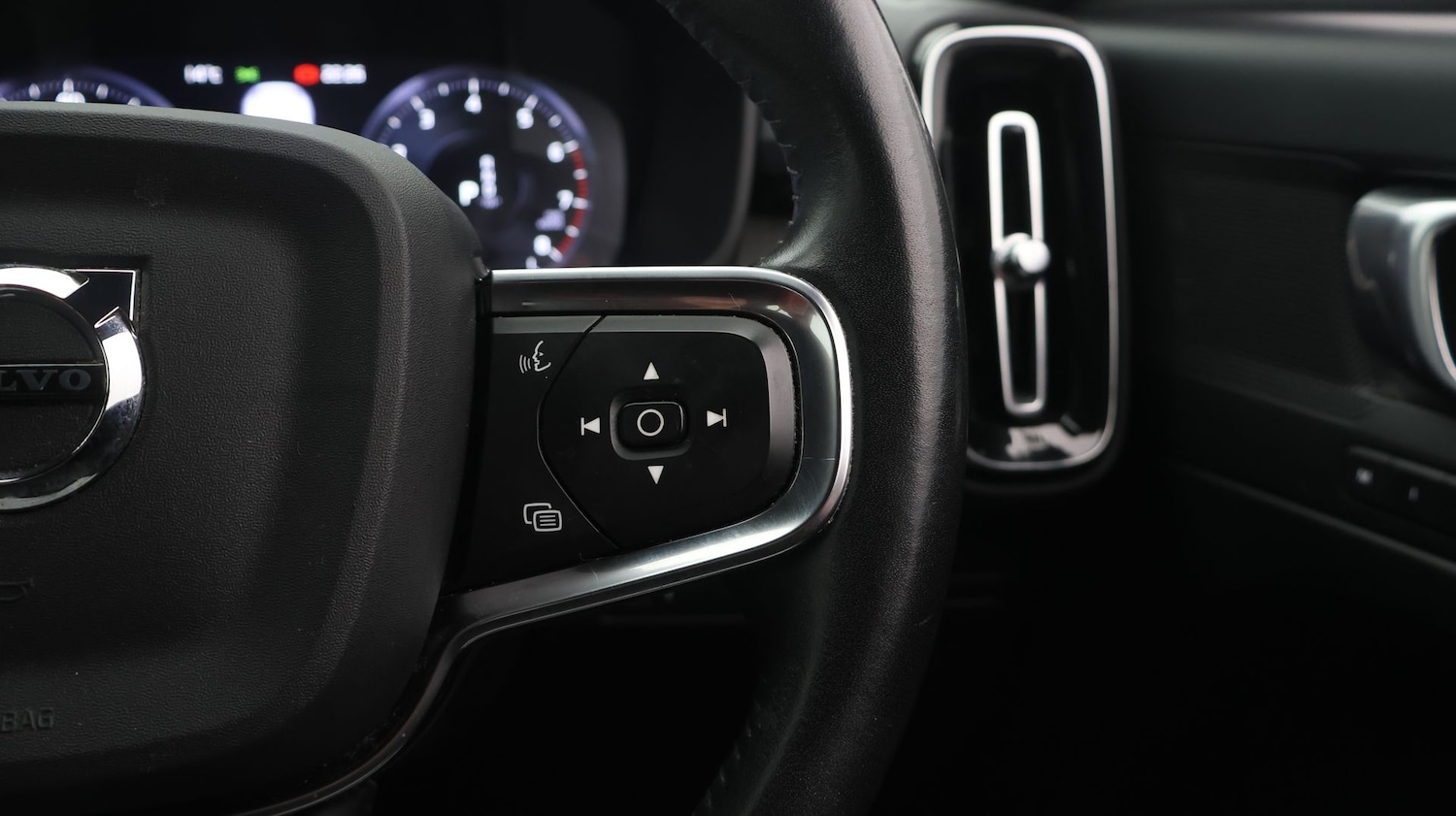 Used Volvo XC40 2020 for sale - 77474717: Photo 26