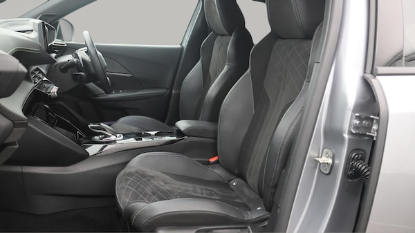 Used Peugeot 2008 2022 for sale - 76326905: Photo 15