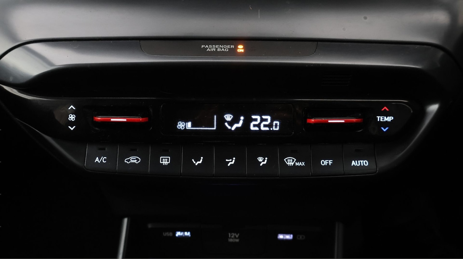 Used Hyundai i20 2023 for sale - 78042191: Photo 12